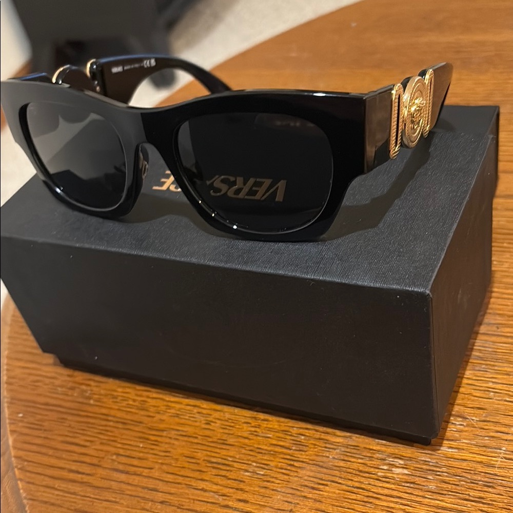 Versace Black and Gold Sunglasses with Bold Design Brand New Never Used